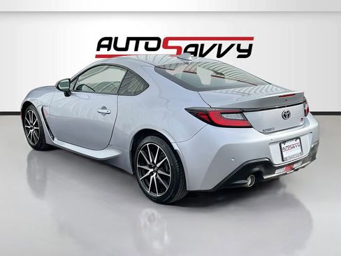 Used 2023 Toyota GR86 image 5