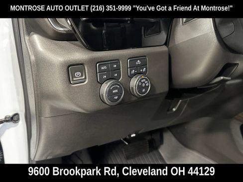 Used 2024 Chevrolet Silverado 1500 LT Trail Boss AWD/4WD image 19