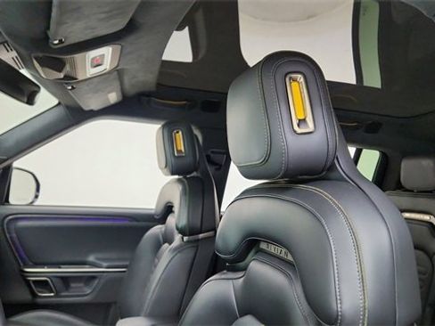 Used 2024 Rivian R1S Adventure image 37