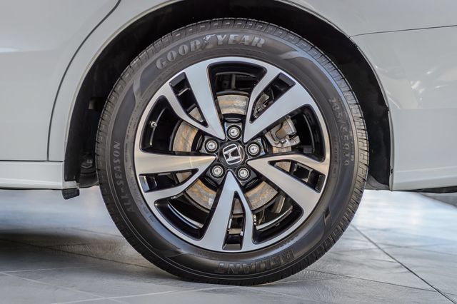 Used 2020 Honda Odyssey Elite image 14