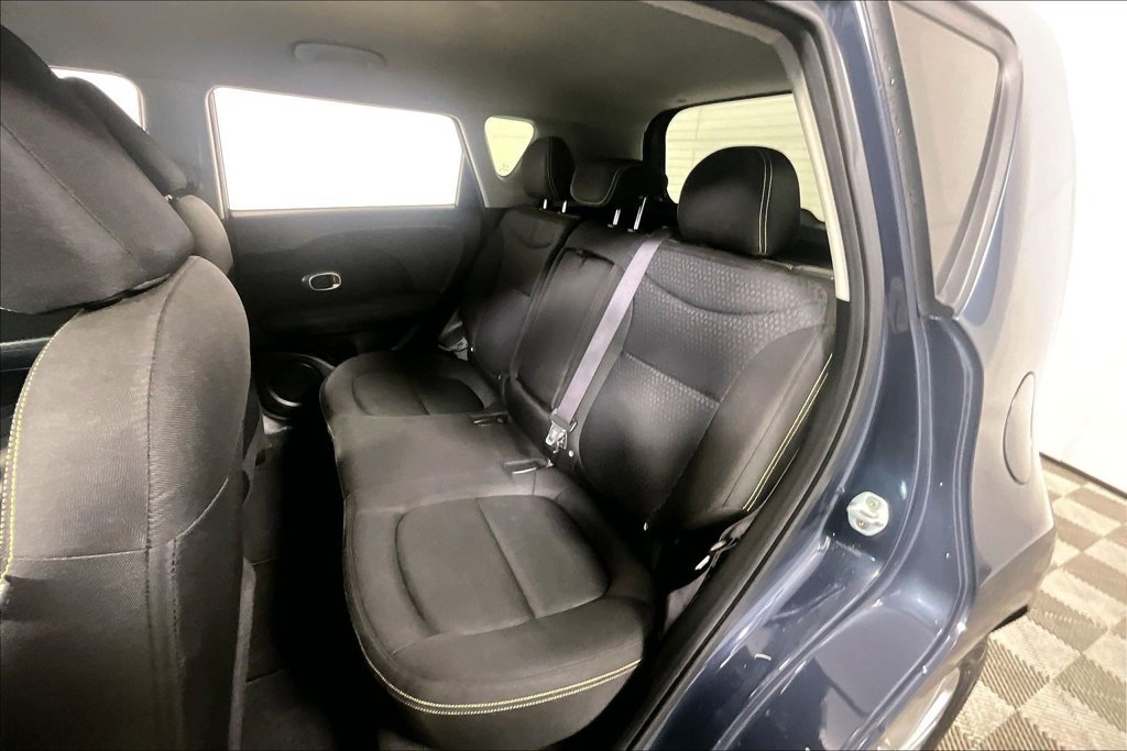 Used 2016 Kia Soul + FWD image 24
