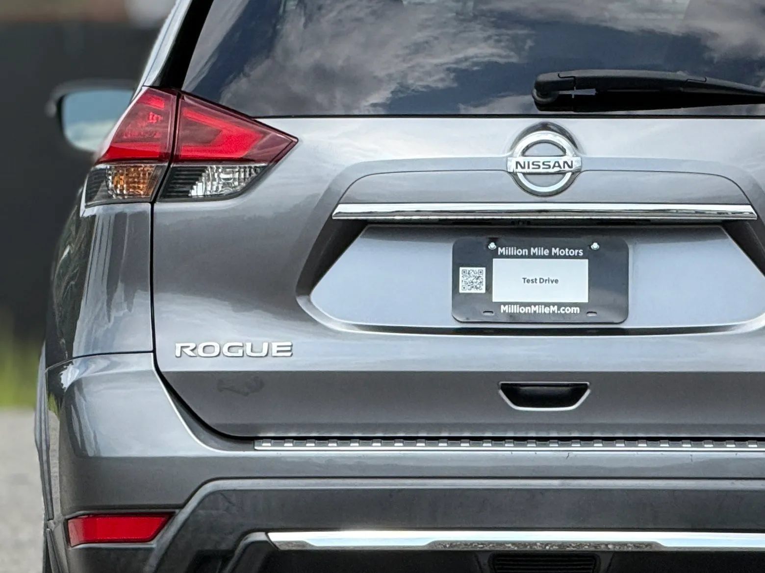 Used 2020 Nissan Rogue S w/ Special Edition Package AWD/4WD image 13