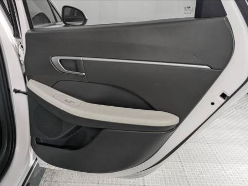 Used 2024 Hyundai Sonata SEL FWD image 19