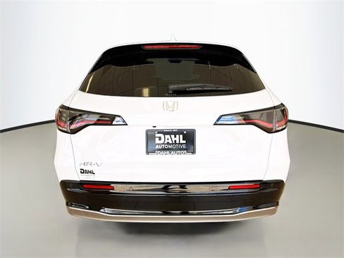 New 2025 Honda HR-V EX-L image 6