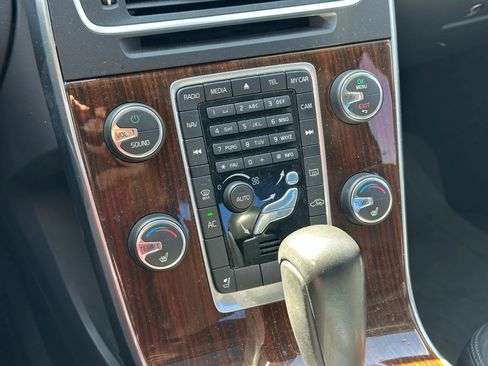 Used 2012 Volvo S60 T5 image 34