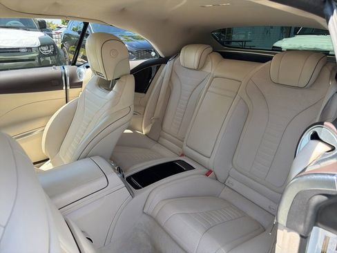 Used 2019 Mercedes-Benz S 560 Cabriolet image 10
