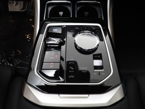 New 2026 BMW i7 xDrive60 w/ Premium Package image 14