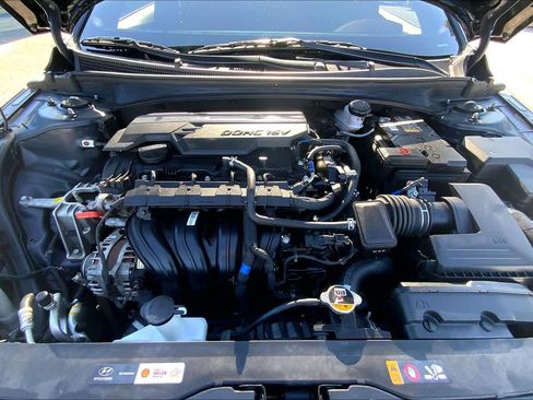 Used 2024 Hyundai Elantra SE FWD image 30