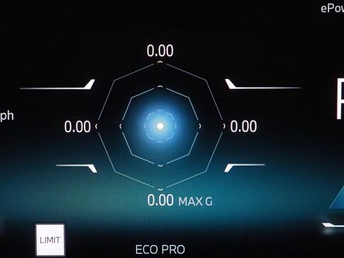 Used 2025 BMW i4 eDrive40 image 20