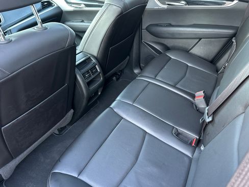 Used 2025 Cadillac XT5 Premium Luxury image 14