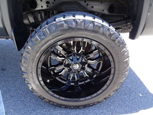 Used 2019 GMC Sierra 2500 Denali w/ Duramax Plus Package AWD/4WD image 41