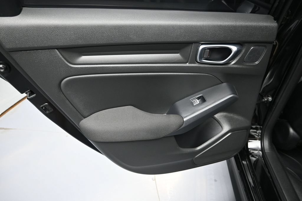 Used 2025 Honda Civic Sport image 25
