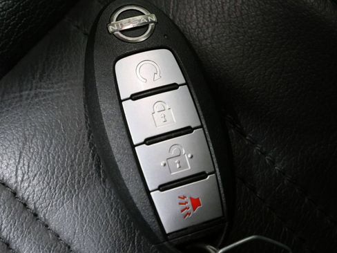 Used 2022 Nissan Frontier PRO-4X w/ Pro-4X Premium Package image 27