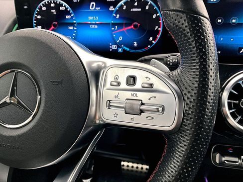 Certified 2023 Mercedes-Benz GLB 250 4MATIC image 22