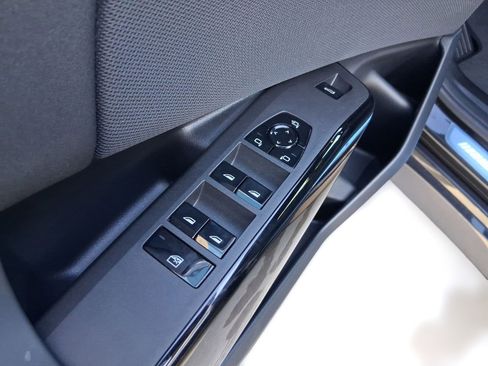 Used 2026 BMW X3 xDrive30 w/ M Sport Package image 11