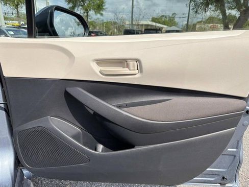 Certified 2025 Toyota Corolla LE image 14