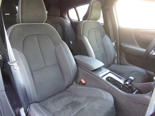 Used 2023 Volvo C40 P8 Recharge Plus w/ Climate Package AWD/4WD image 20