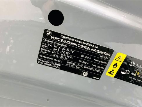 Used 2021 BMW M3 Competition w/ M Carbon Exterior Package image 31