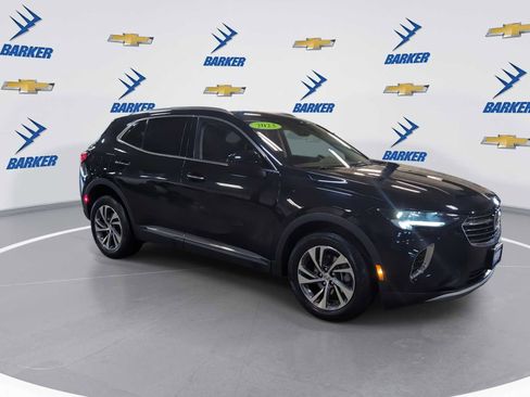 Used 2023 Buick Envision Essence image 2