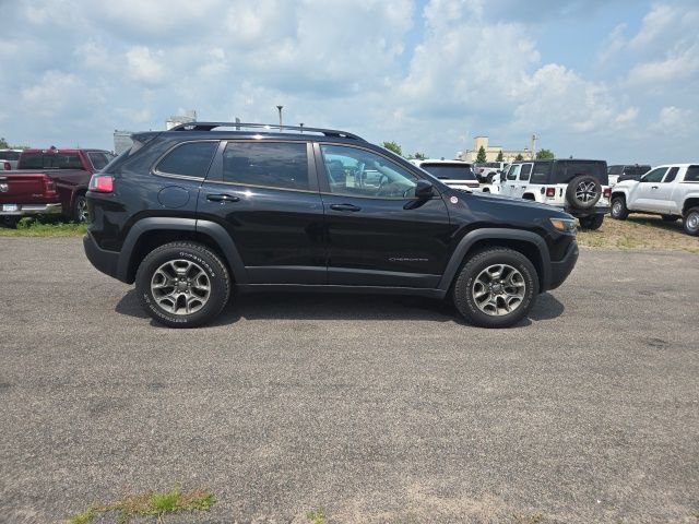 Used 2022 Jeep Cherokee Trailhawk w/ Trailer Tow Group AWD/4WD image 1