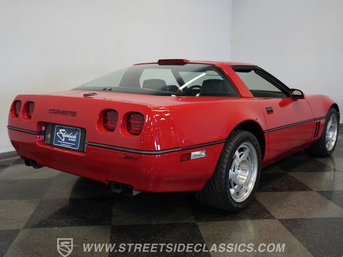 Used 1990 Chevrolet Corvette ZR-1 RWD image 12