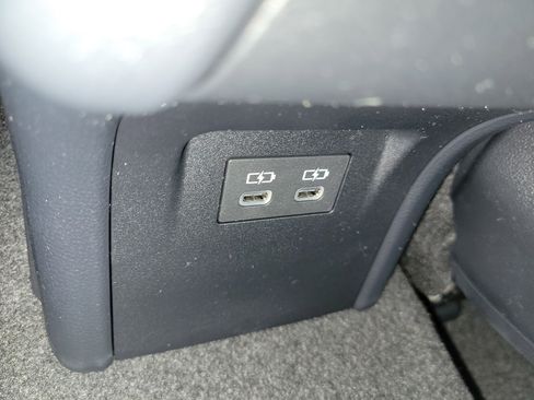 New 2026 Toyota Prius LE image 13