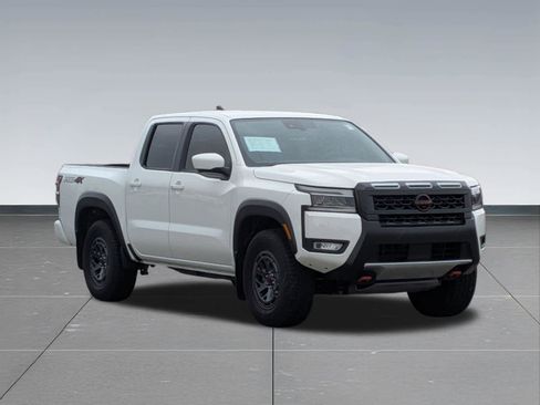 Used 2025 Nissan Frontier PRO-4X w/ Pro Convenience Package image 7