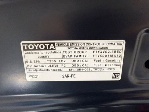 Used 2015 Toyota Camry LE image 41