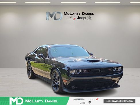 Used 2021 Dodge Challenger R/T Scat Pack RWD image 1