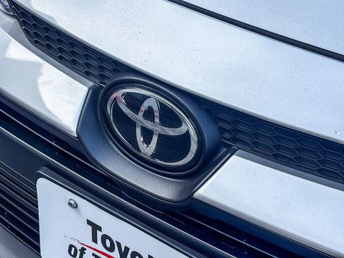 Certified 2025 Toyota Corolla LE image 10