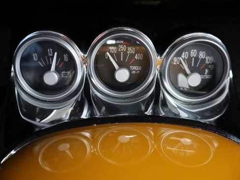 Used 2006 Chevrolet SSR w/ Preferred Equipment Group image 7