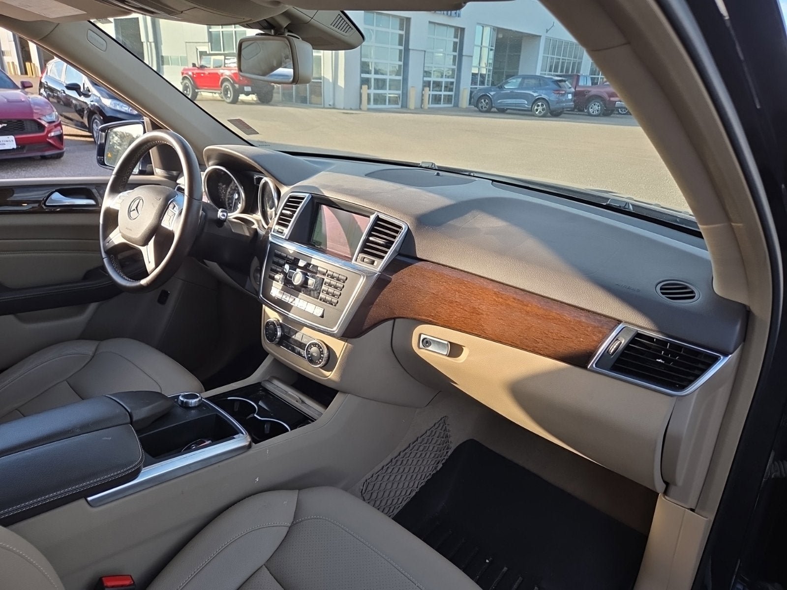 Used 2014 Mercedes-Benz ML 350 4MATIC image 3