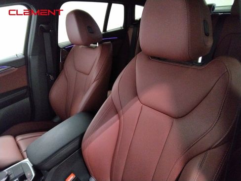 Used 2023 BMW X4 xDrive30i image 28