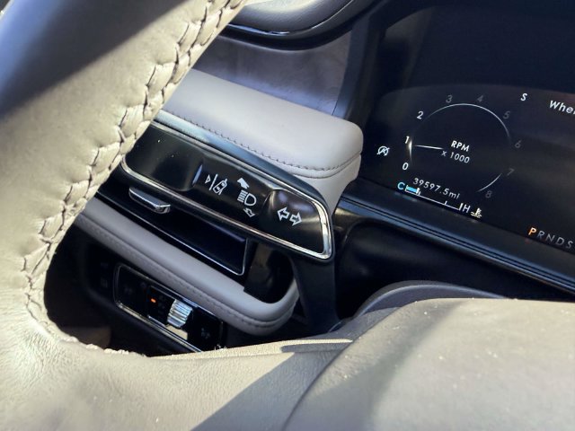 Used 2023 Lincoln Nautilus Reserve AWD/4WD image 29