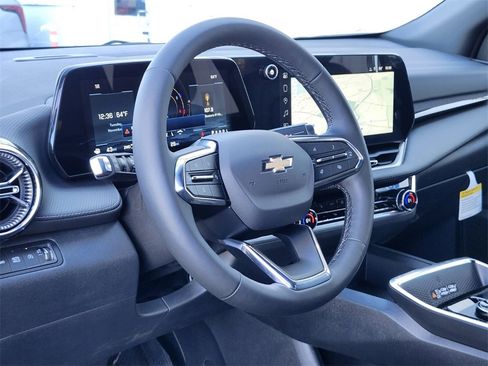 New 2026 Chevrolet Equinox LT w/ Convenience Package II image 19