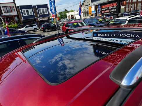 Used 2017 Chrysler Pacifica Limited FWD image 5