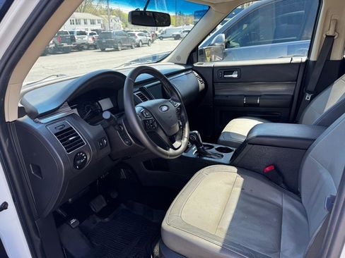 Used 2018 Ford Flex SEL w/ Equipment Group 202A AWD/4WD image 12
