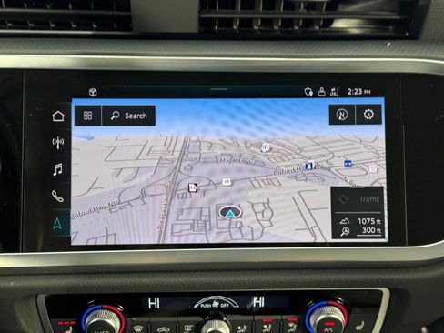 Used 2023 Audi Q3 2.0T Premium Plus image 25