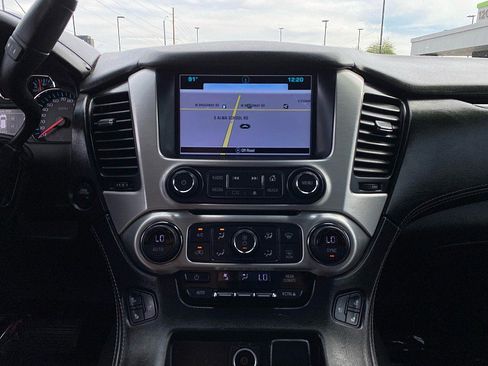 Used 2019 GMC Yukon XL SLT image 19