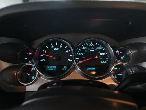 Used 2013 Chevrolet Silverado 2500 LT w/ Interior Plus Package AWD/4WD image 13