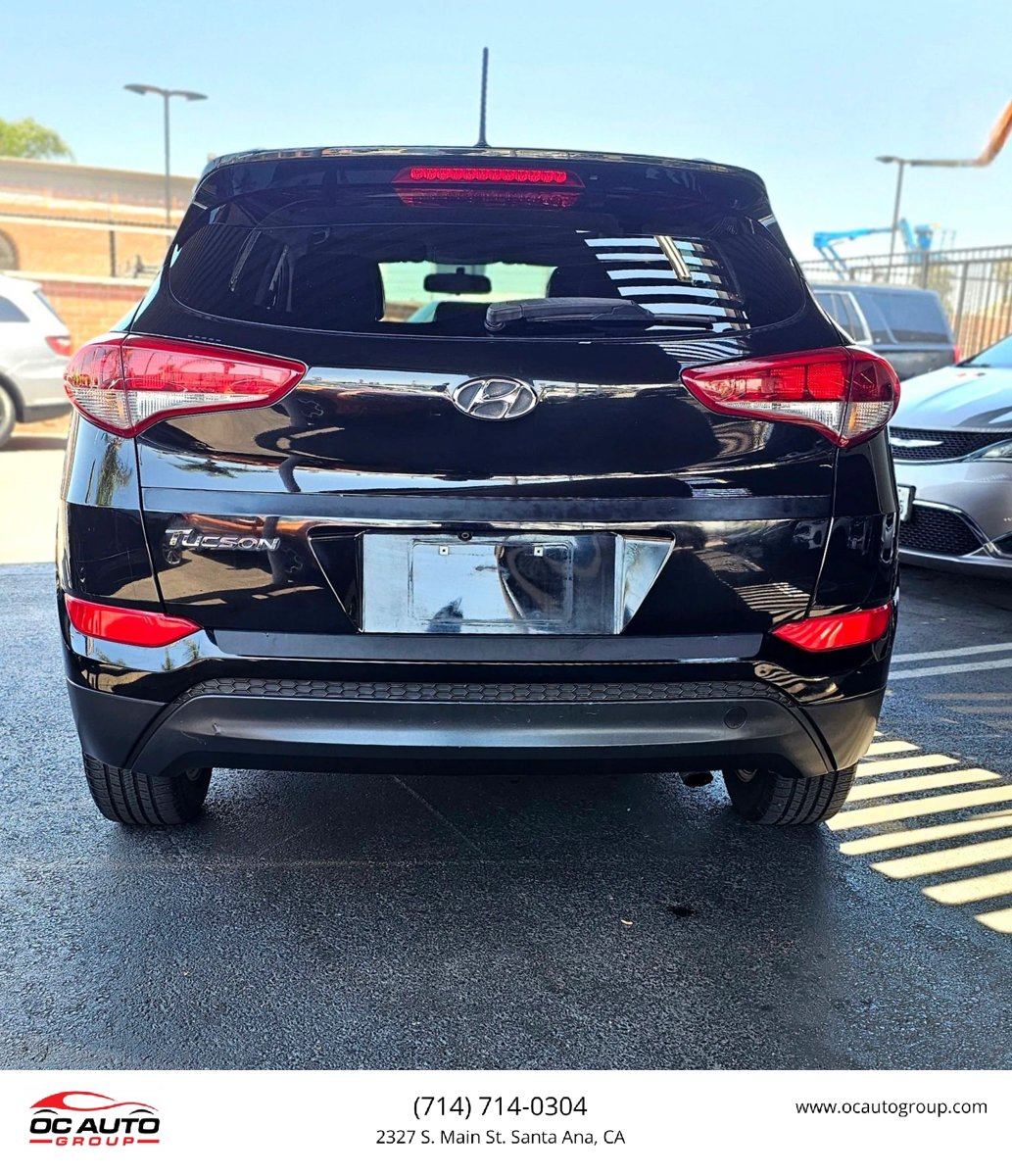 Used 2017 Hyundai Tucson SE w/ SE Popular Package 02 FWD image 3
