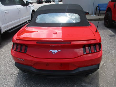 Certified 2025 Ford Mustang Premium RWD image 4