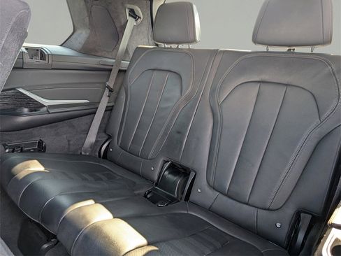 Used 2021 BMW X7 M50i w/ Executive Package image 14