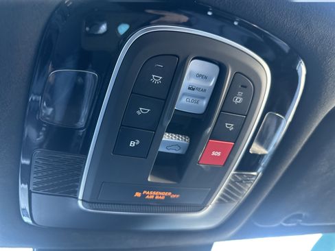 Used 2023 Hyundai Palisade Calligraphy image 18