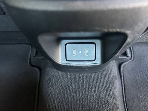 Used 2025 Hyundai Elantra SE FWD image 24
