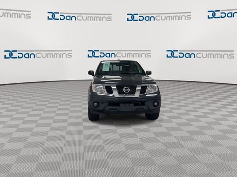 Used 2014 Nissan Frontier SV w/ SV Value Truck Package AWD/4WD image 3