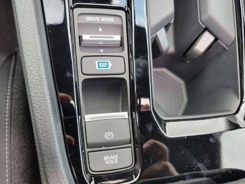 Used 2024 Honda Accord Sport image 19