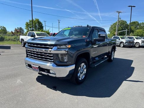 Used 2020 Chevrolet Silverado 2500 LTZ w/ LTZ Plus Package AWD/4WD image 9