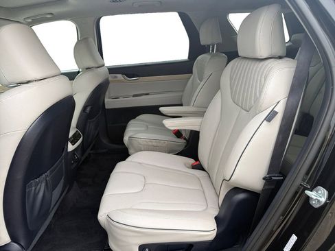 Used 2023 Hyundai Palisade Limited AWD/4WD image 13