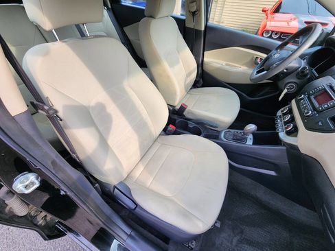 Used 2013 Kia Rio LX image 20